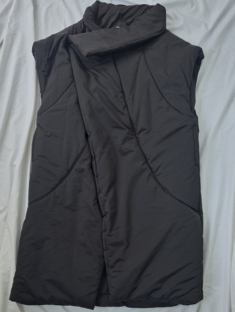 Men's Fashionable Streetwear Black Long Wrap Style Sleeveless Puffer Coat/Vest
